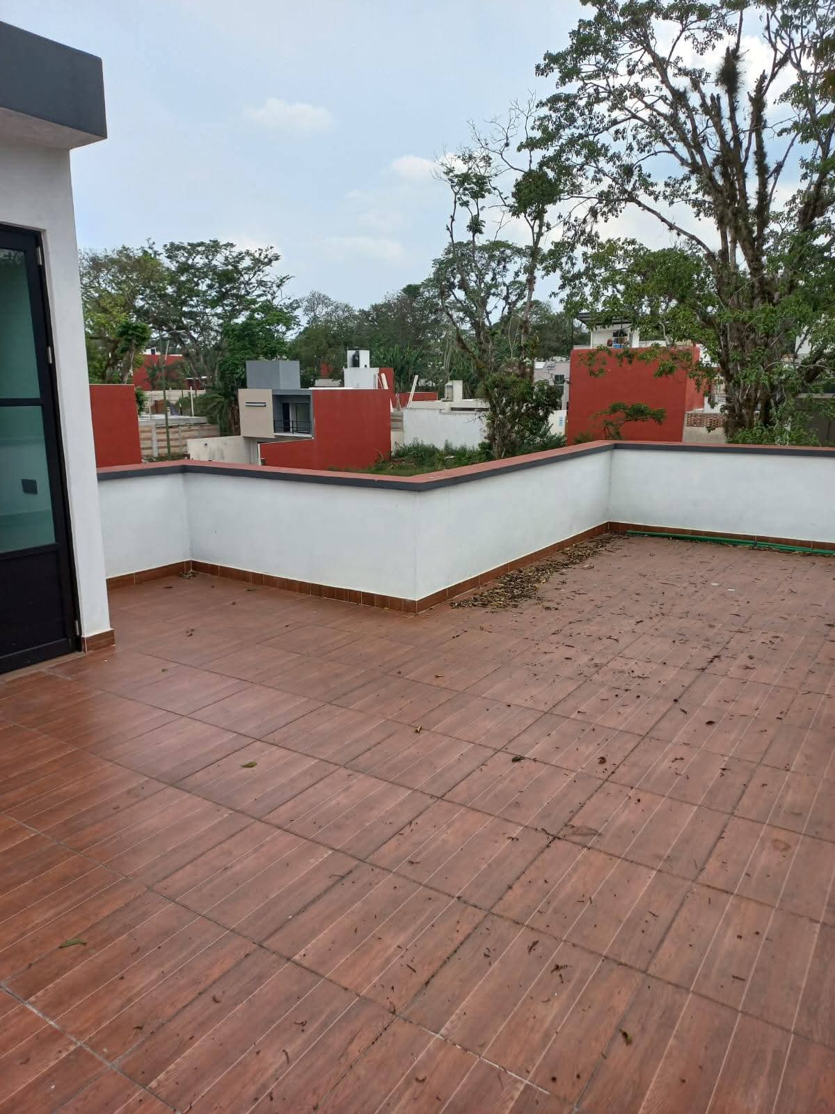 Casa amplia - 1