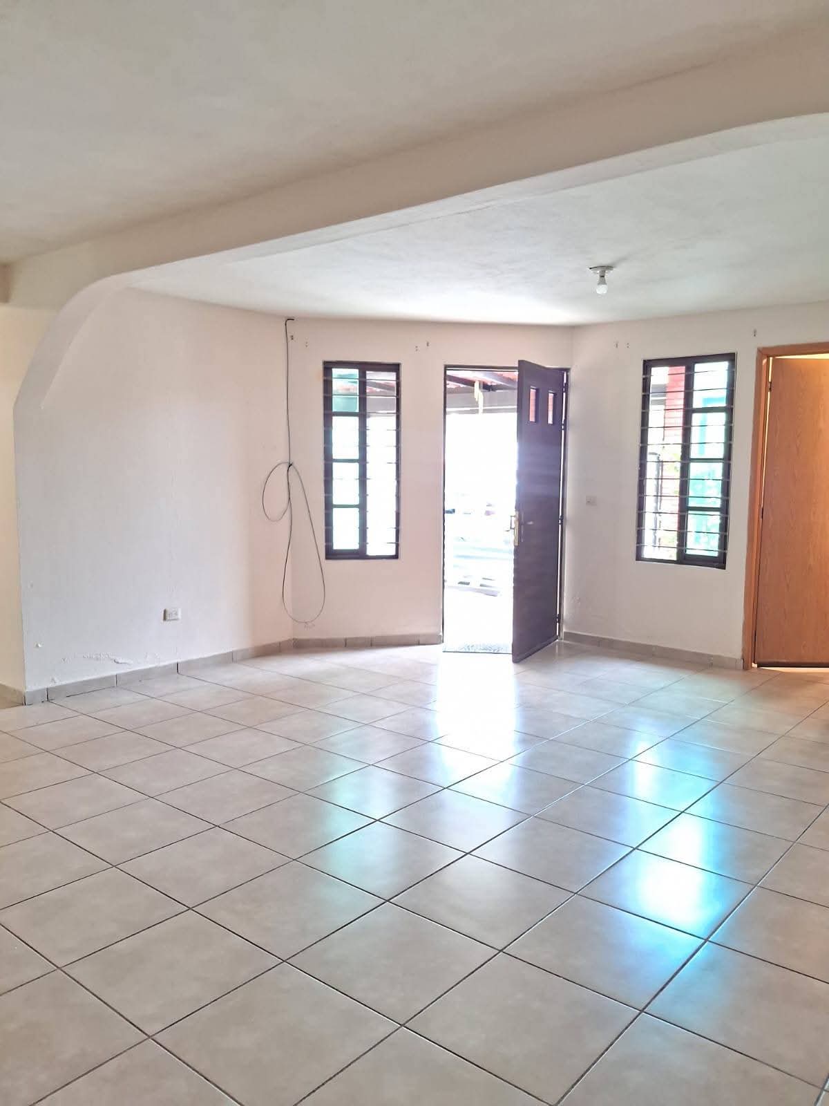 Hermosa casa - miniatura 3